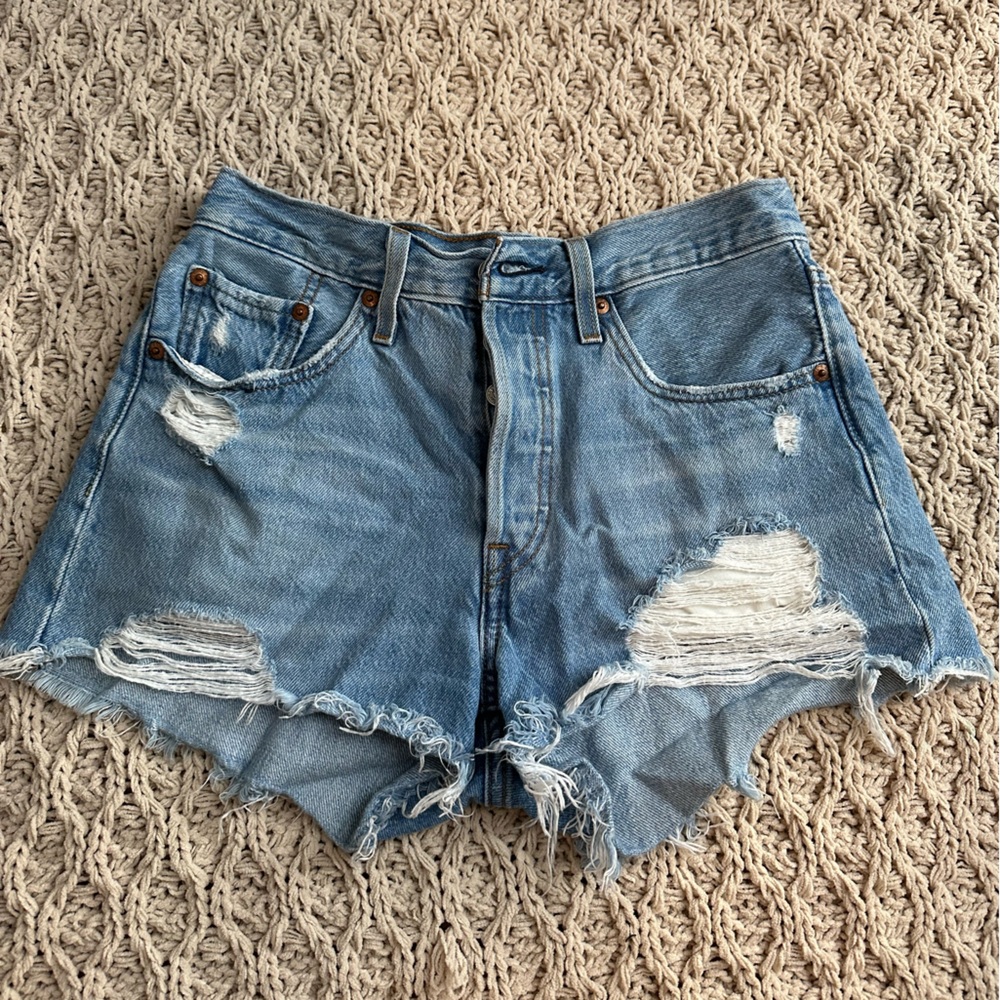 Levi’s denim shorts 501